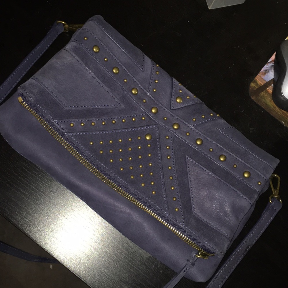 Crossbody purse